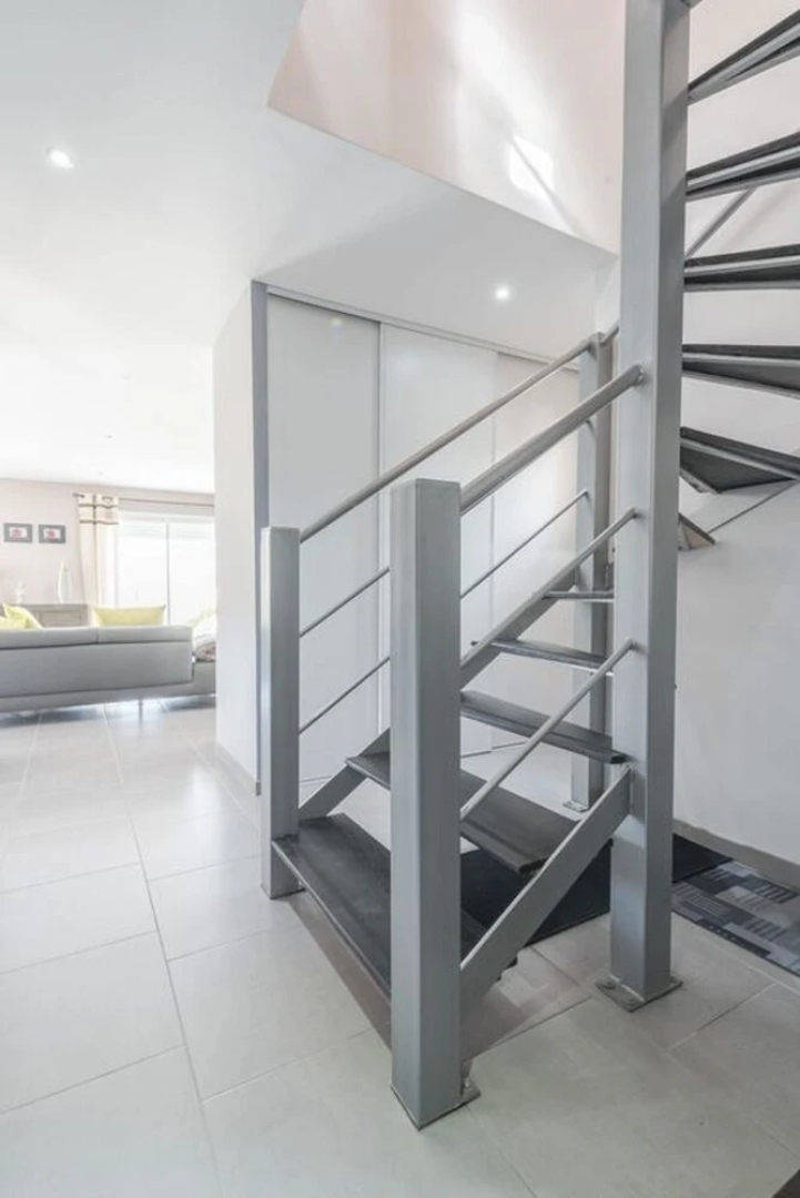 House With 3 Bedrooms in Pomas, With Wonderful Mountain View, Private