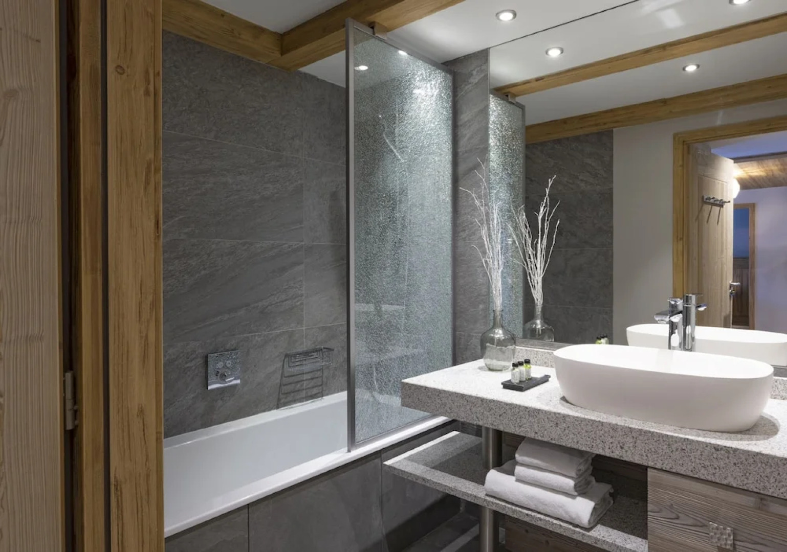 MGM Hôtels & Résidences – Résidence Chalets Éléna