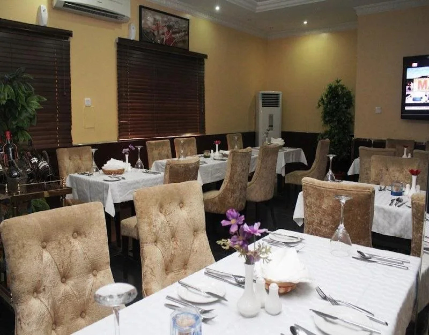 Carat 24 Business Hotel and Suites LTD