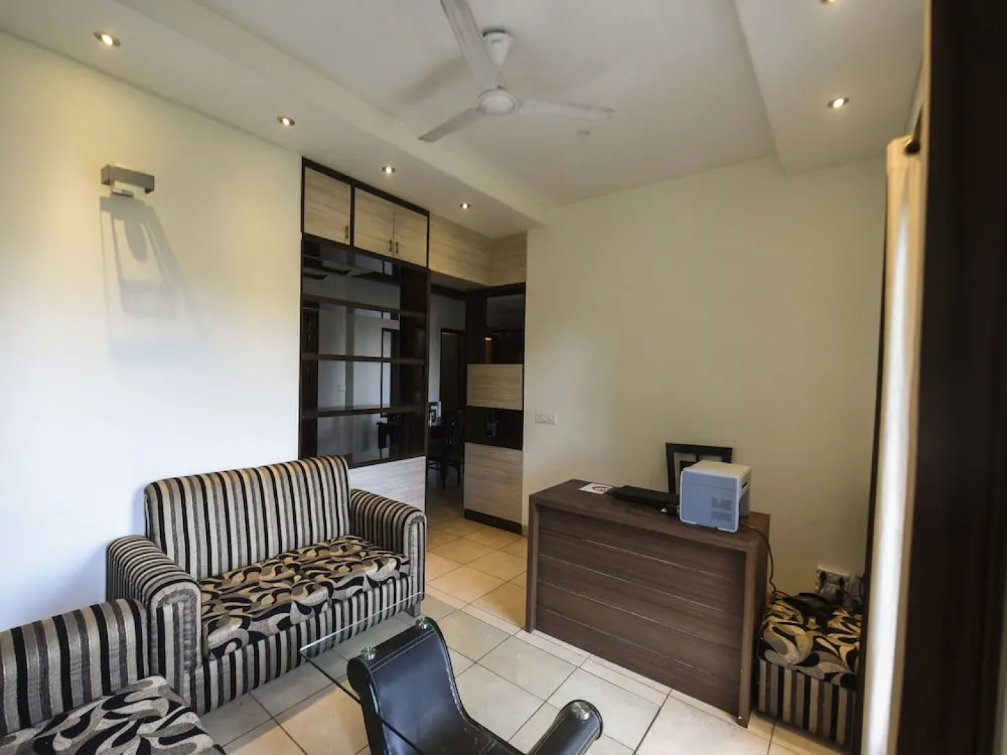 OYO 15946 Hotel Barog Villa