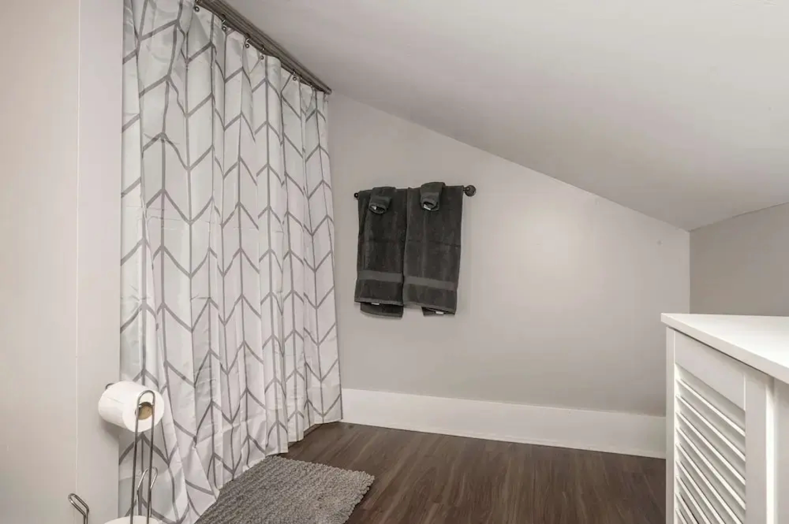 Heart of Mainstrasse Apt 4