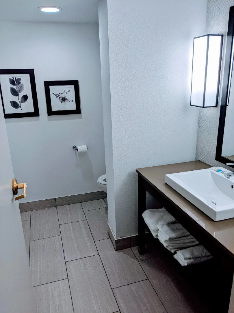 Country Inn & Suites by Radisson, Williamsburg East (Busch Gardens), VA