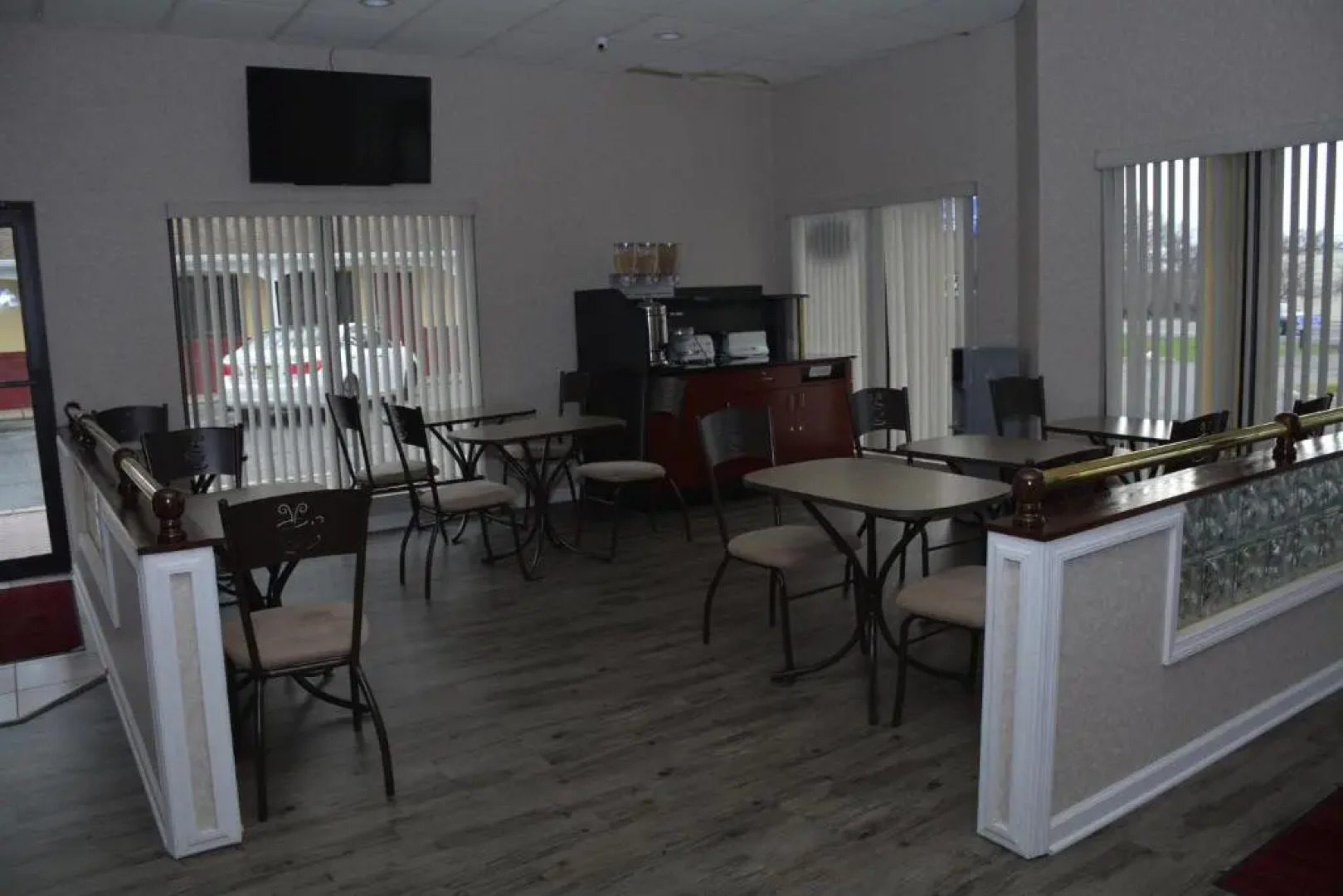 Atlantic Inn & Suites