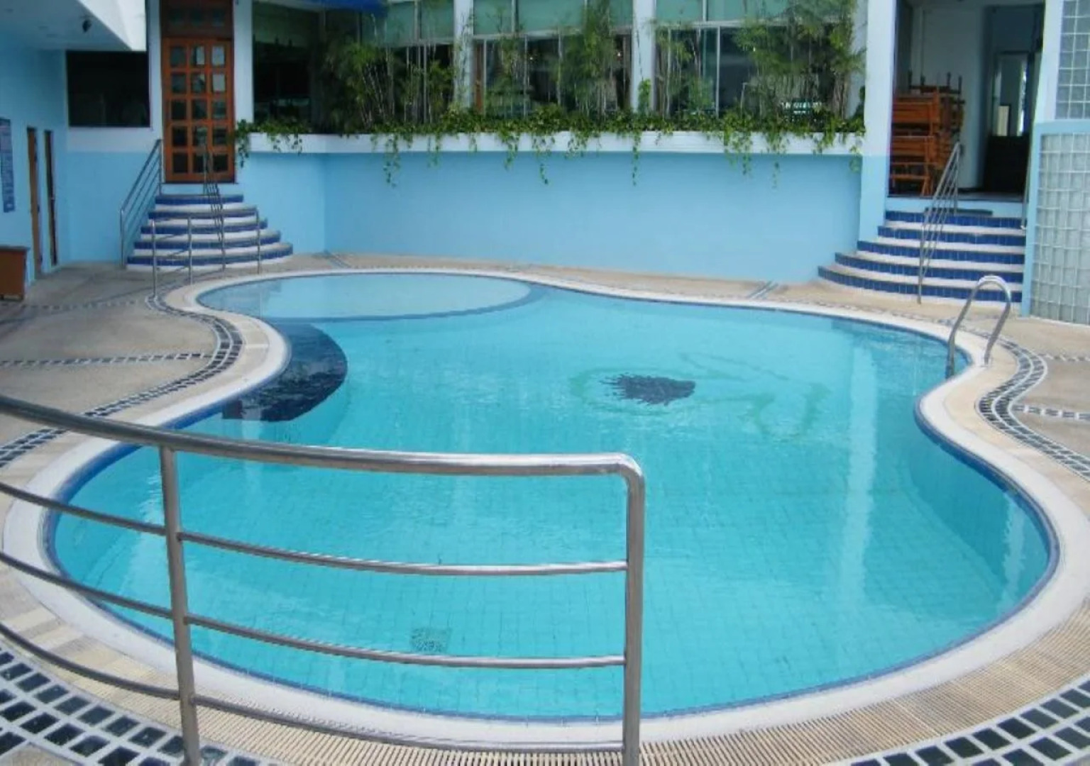 The Viangtak Riverside Hotel