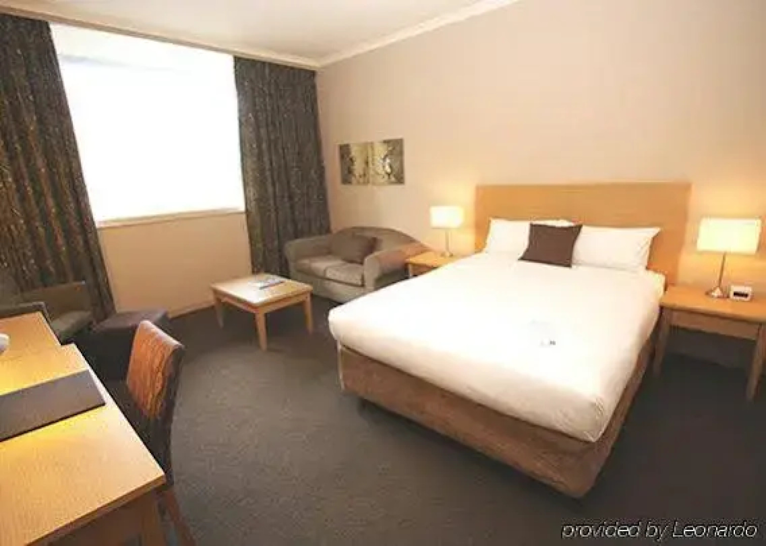 Quality Hotel Tiffins On The Park