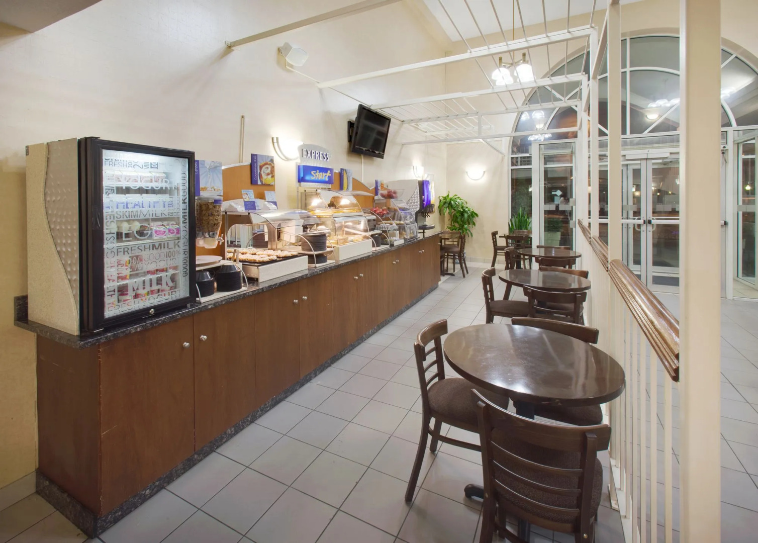 Holiday Inn Express Des Moines-At Drake University