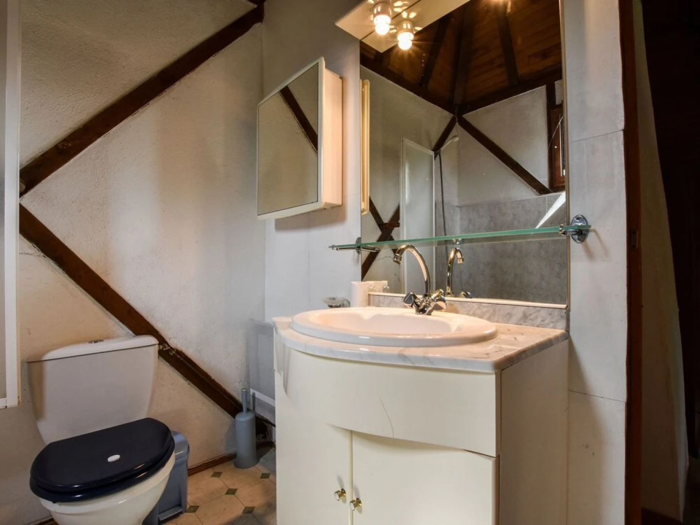 Cozy Holiday Home With Garden in Padirac France