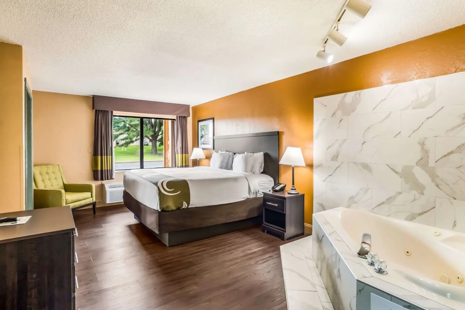 Quality Inn & Suites Corinth West