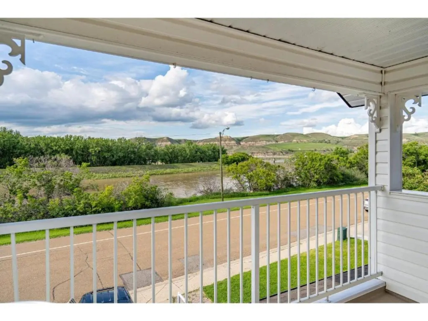 The Riverside I Patio & BBQ I Fire pit I Sleeps 17