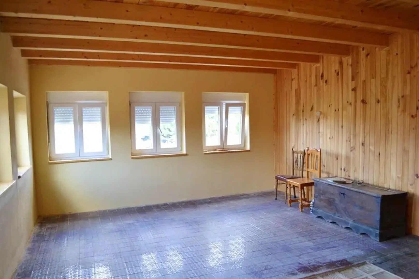 House With 5 Bedrooms in Morales de Rey, With Enclosed Garden and Wifi Near the Slopes