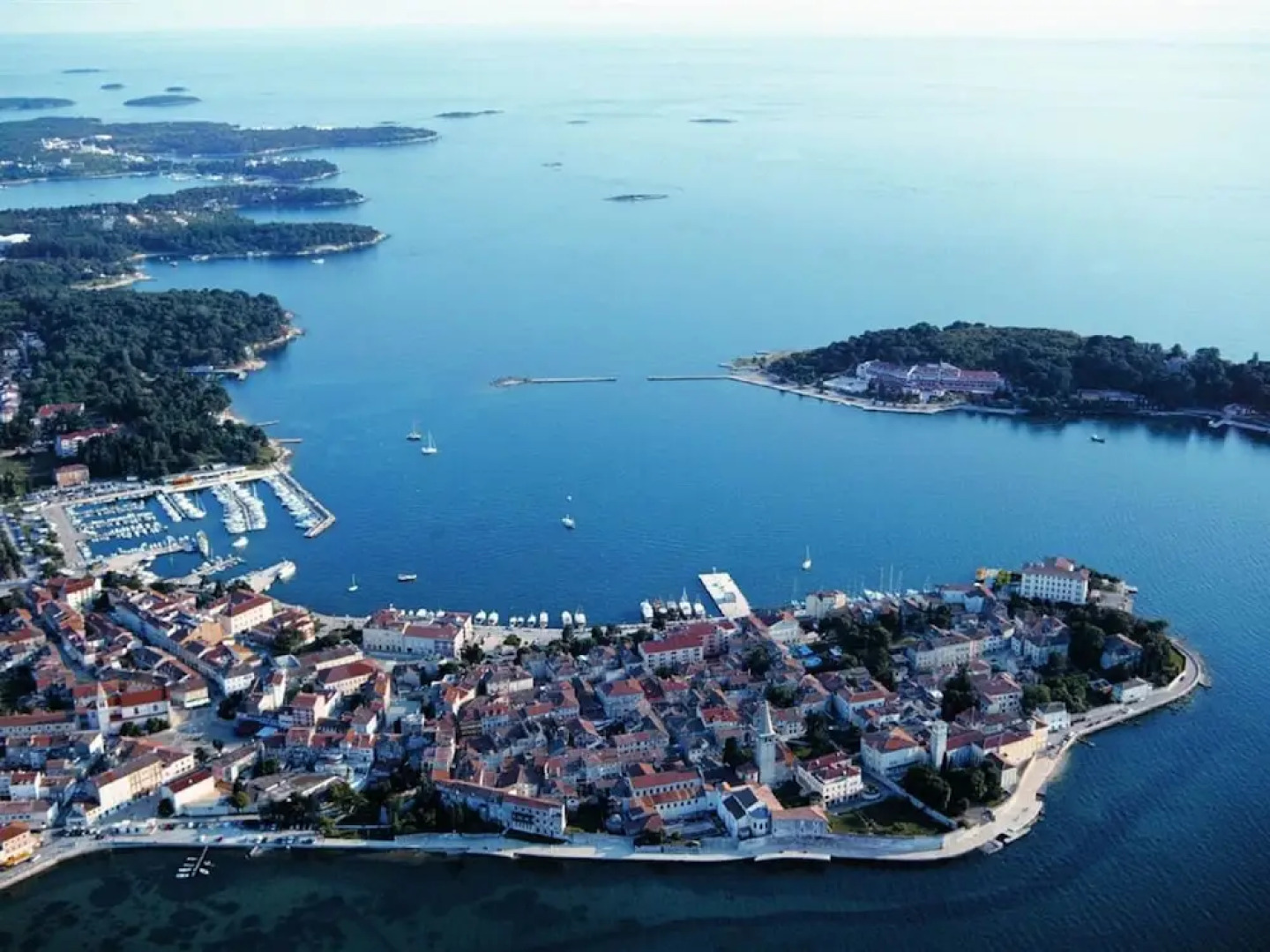 Nice Holiday House With Private Pool & Roof Terrace