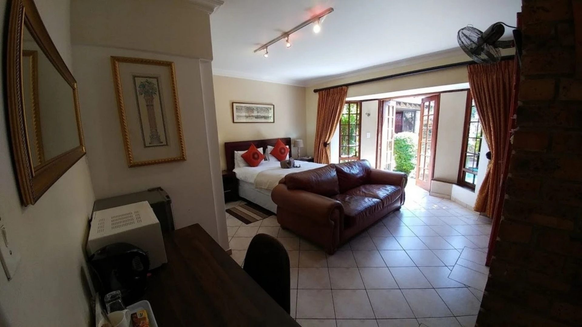 The Dorr Guesthouse Johannesburg