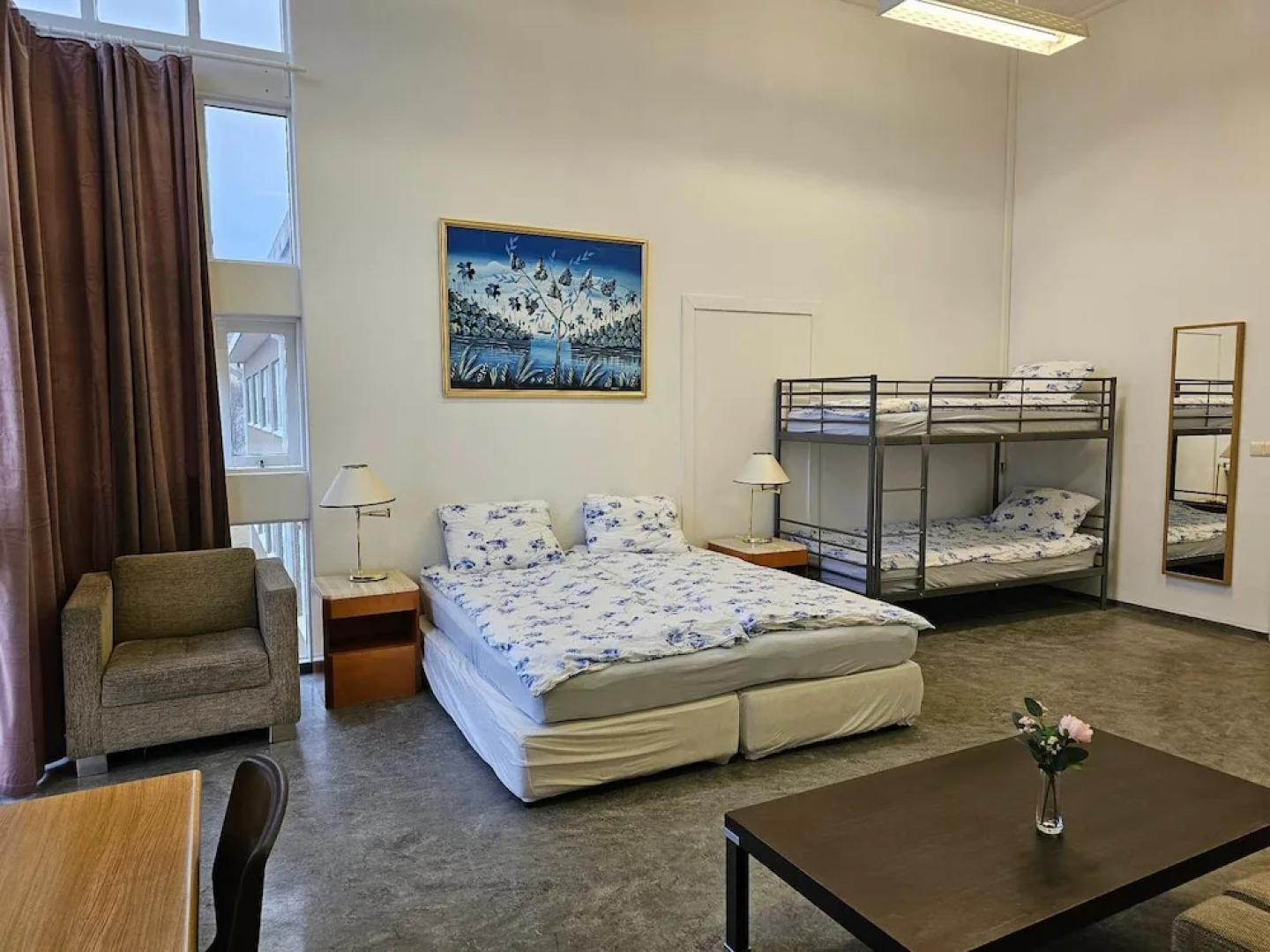 Kverna Guesthouse