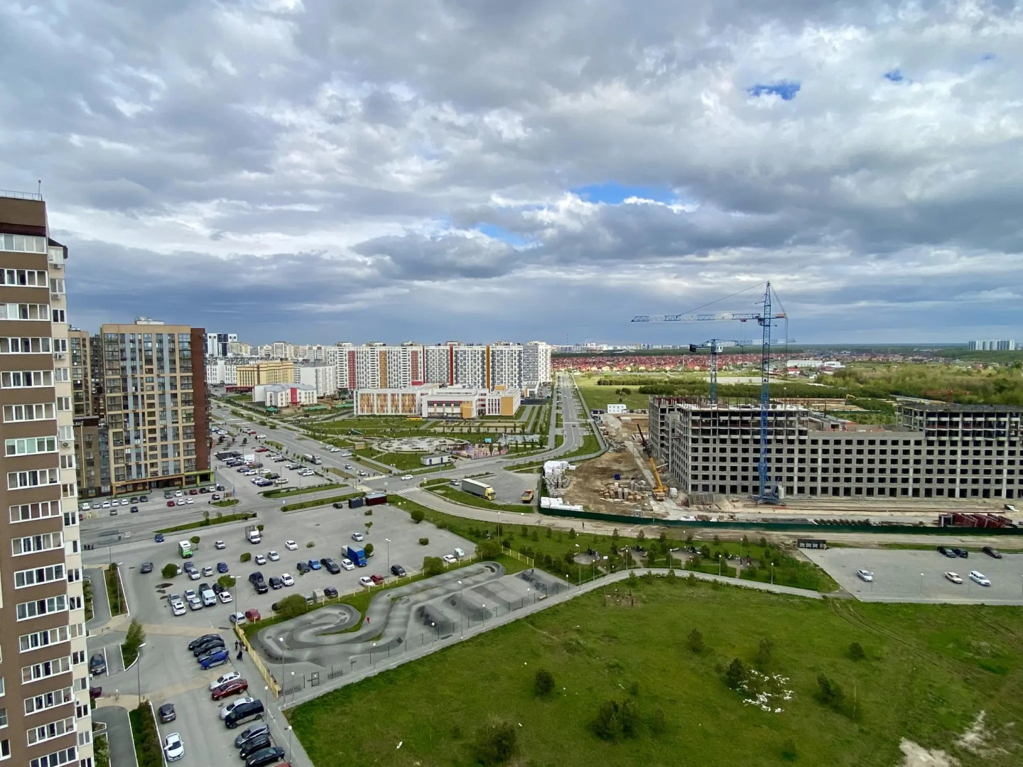 Moon72 (Мун72) на улице Фармана Салманова