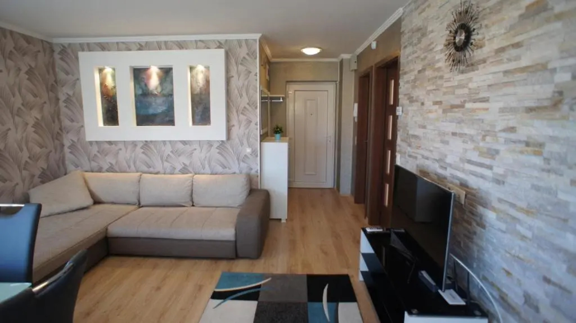 Tulip Family Apartment