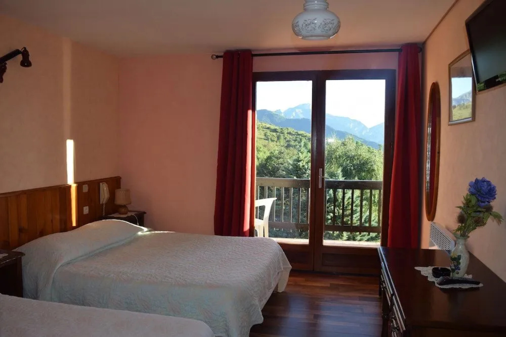 Boustigue Hôtel - Restaurant