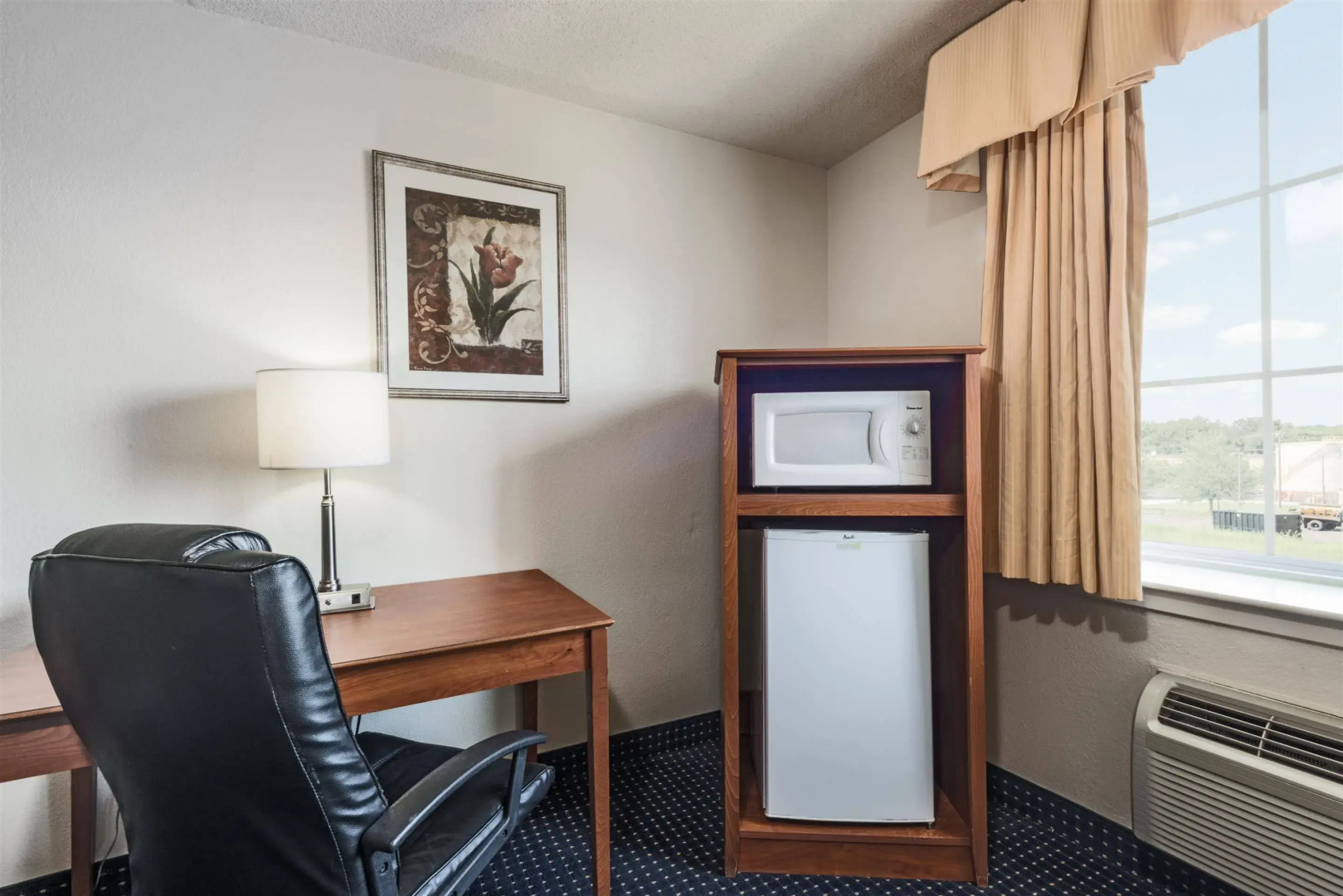 Comfort Inn & Suites Pottstown Eastern Gateway