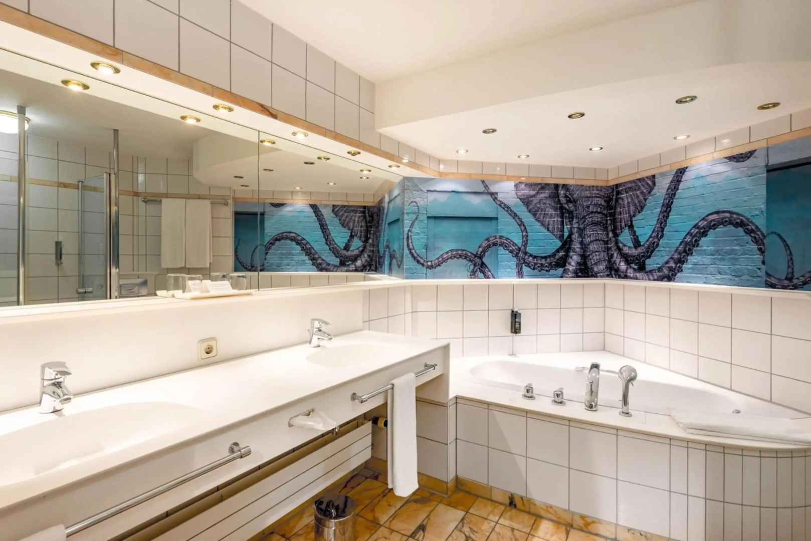 Titania Hotel