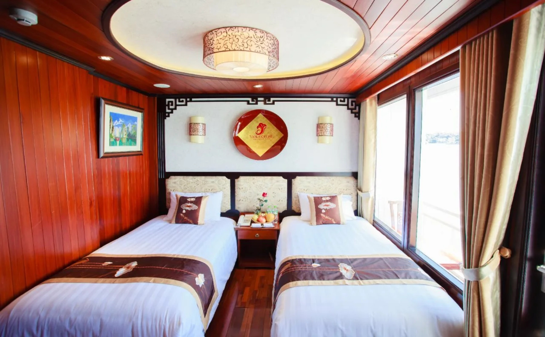 Viola Cruise Halong Bay