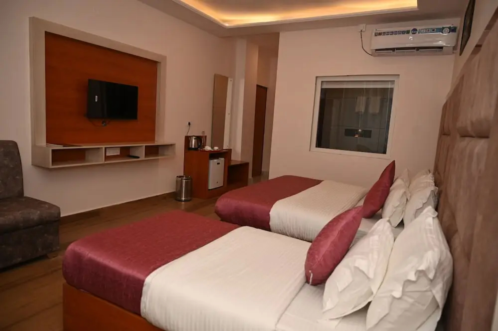 Hotel Sagar Residency- Best Mountain View Hotel In Palampur