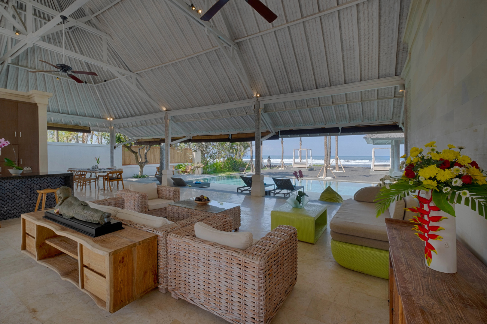 Kutus Kutus Saba Beach Villa