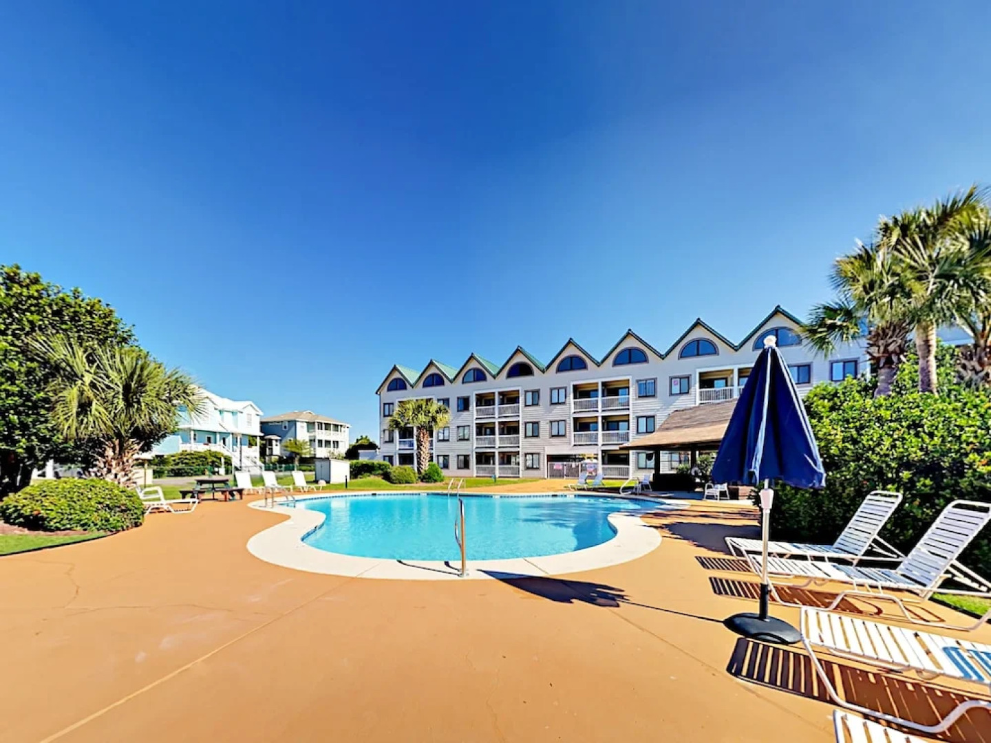 Sunny Gulf Shores Plantation Condo by RedAwning