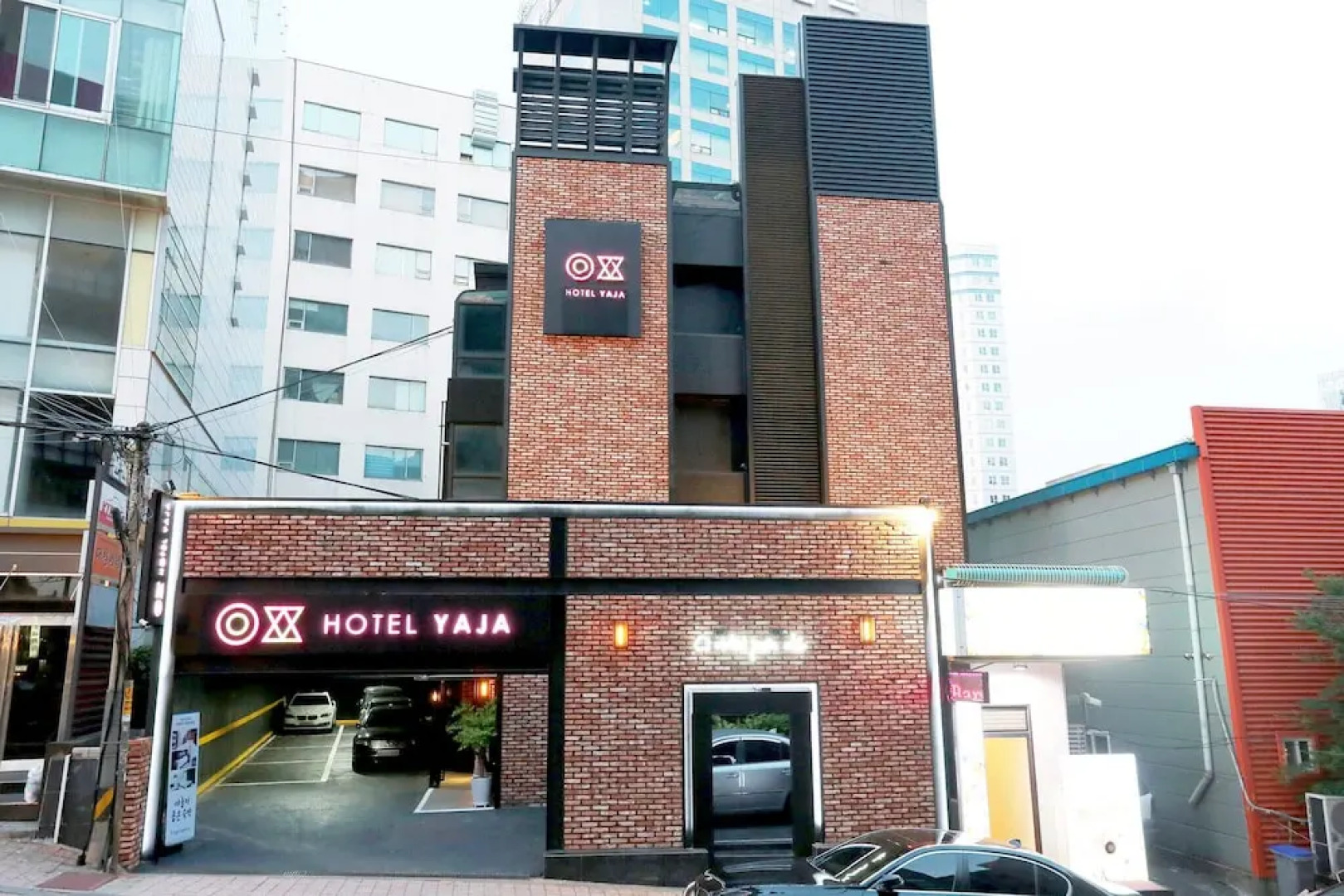 Yaja Gangnam Nonhyeon