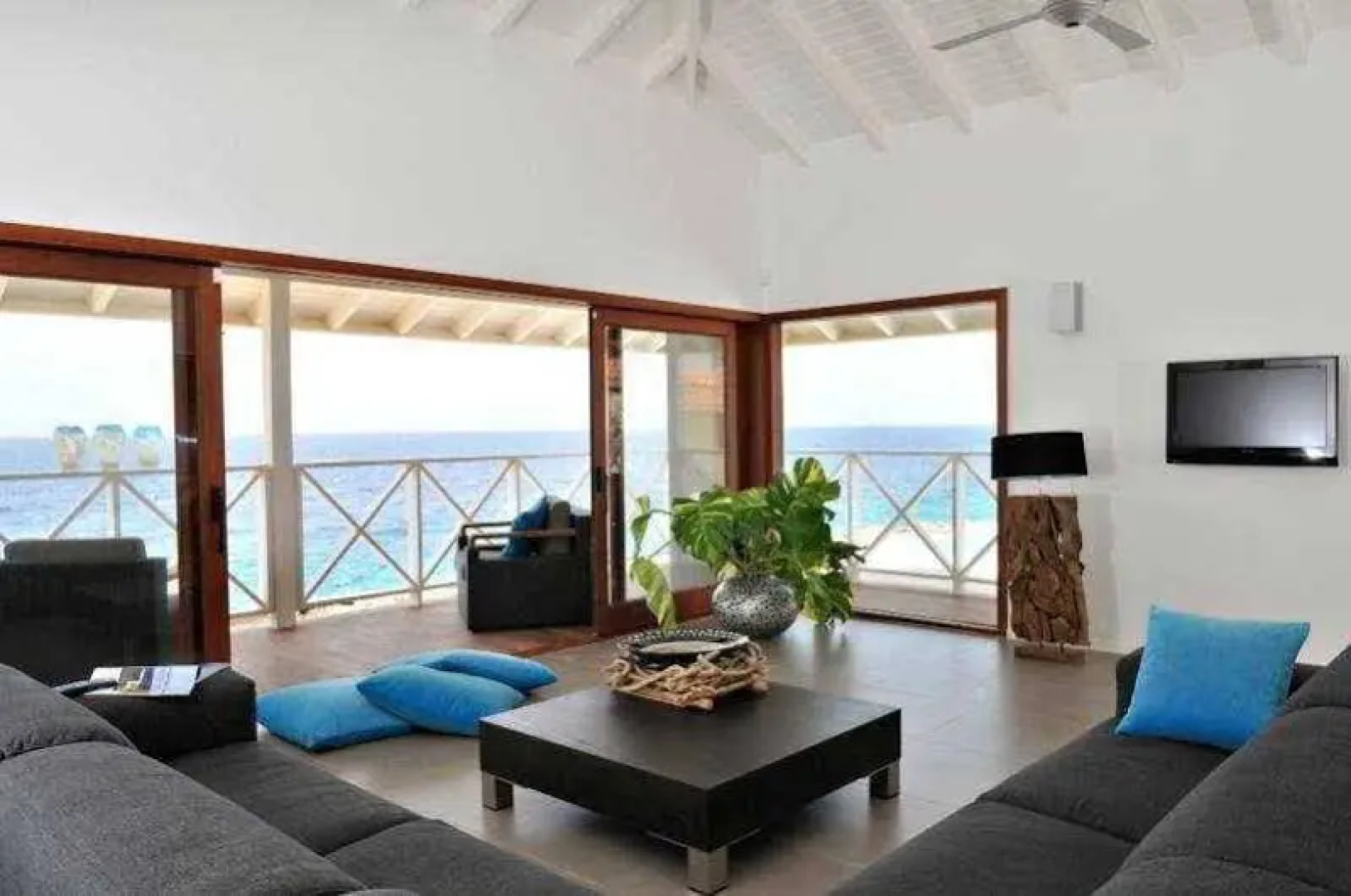 Boca Gentil Apartments & Villas