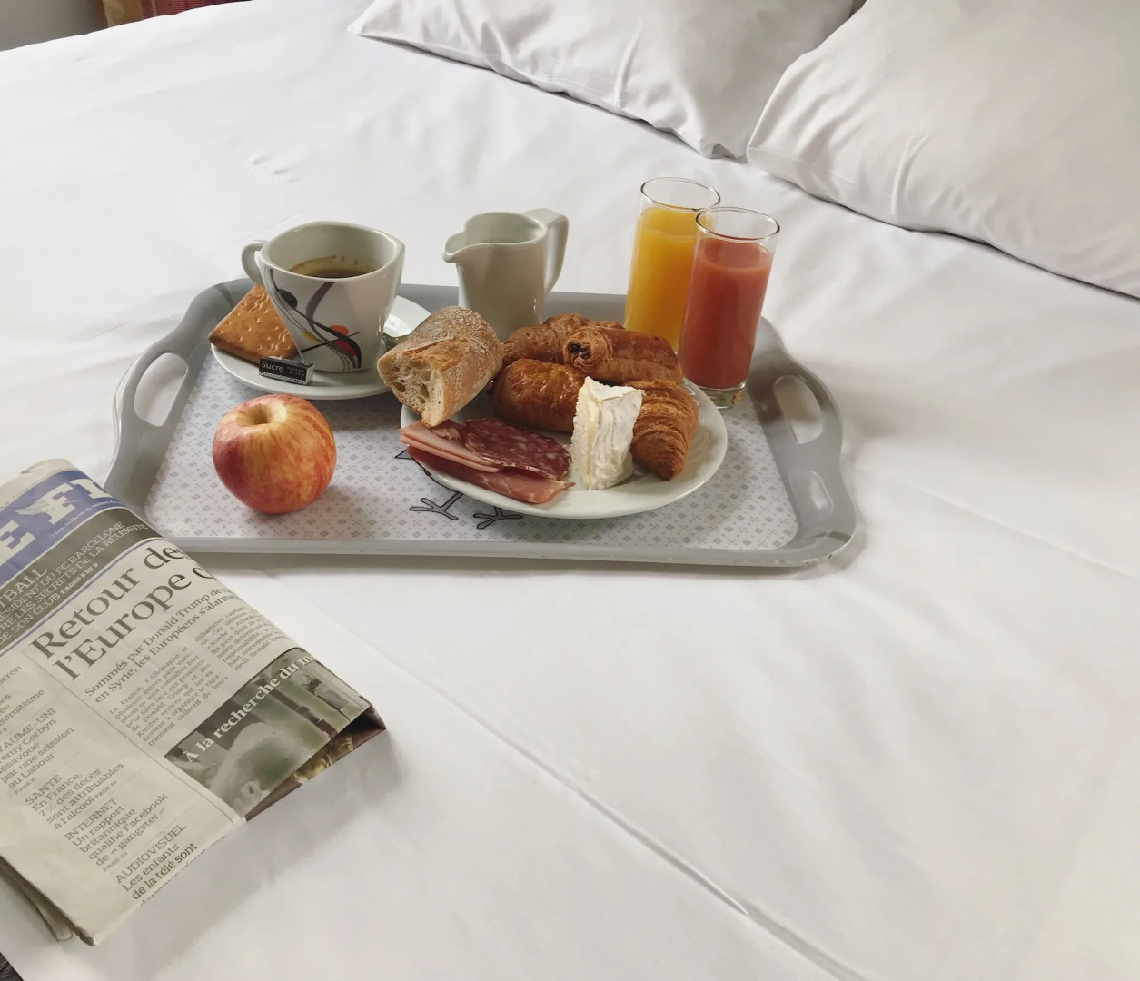 Brit Hotel Aux Sacres