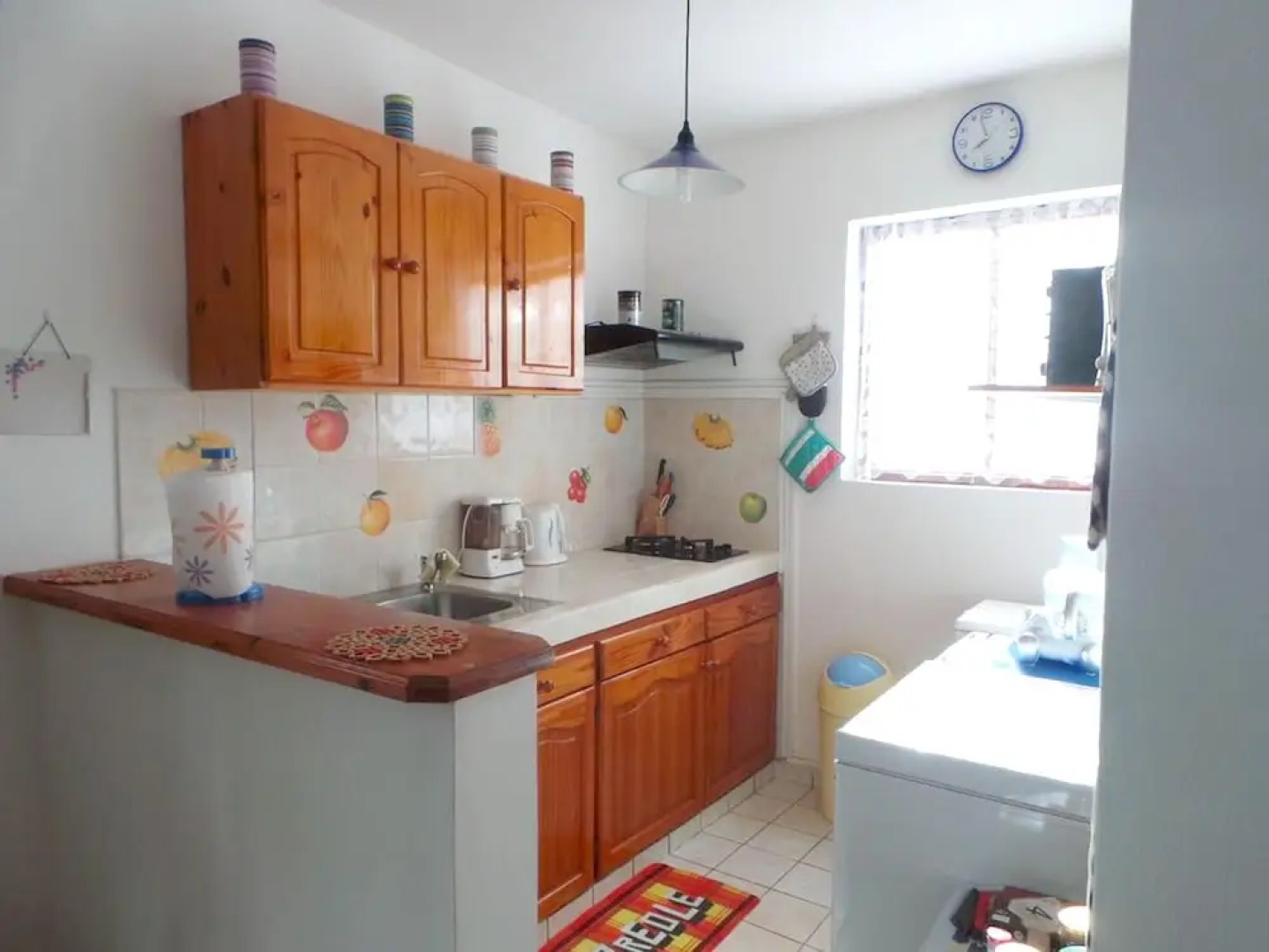 House With 2 Bedrooms in Bouillante, With Wonderful sea View, Enclosed