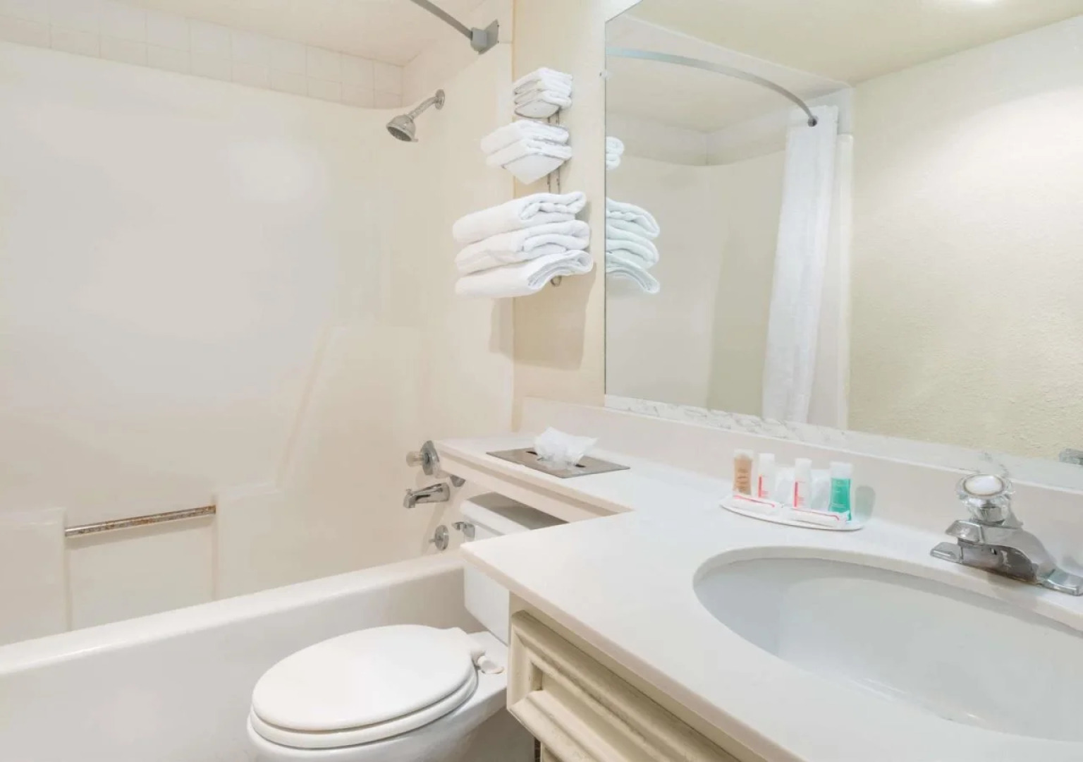 Travelodge by Wyndham Airport Platte City