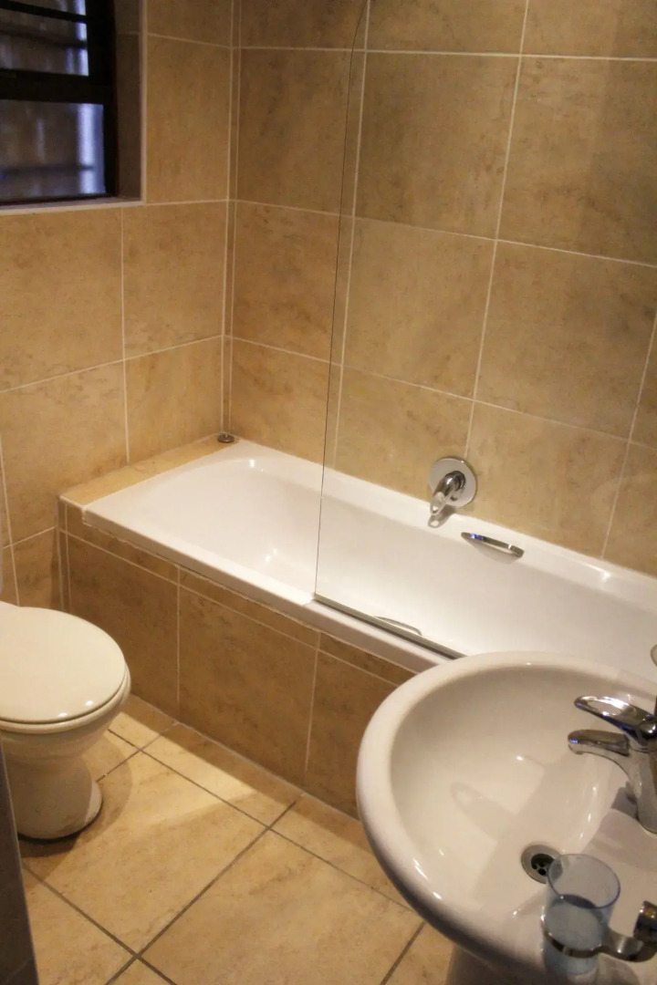 African Aquila Lodge