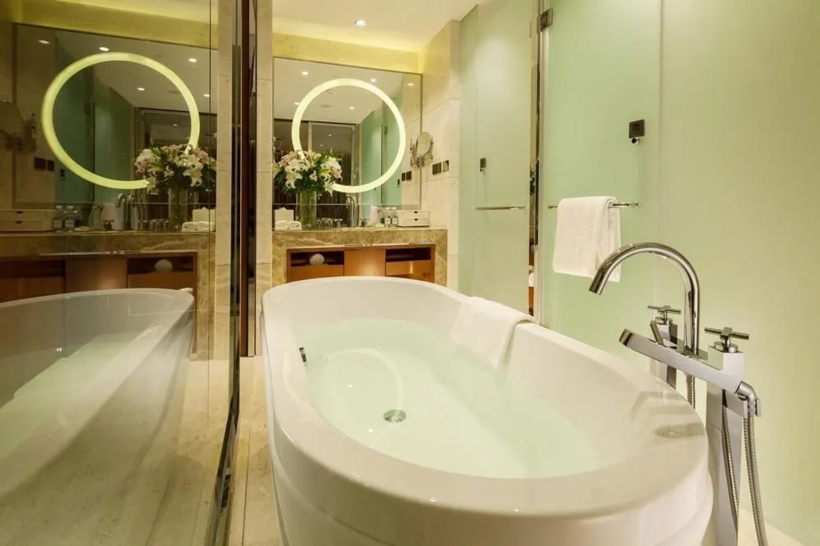 Royal Oriental Garden Hotel