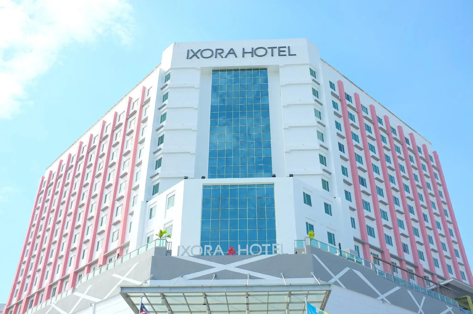Ixora Hotel