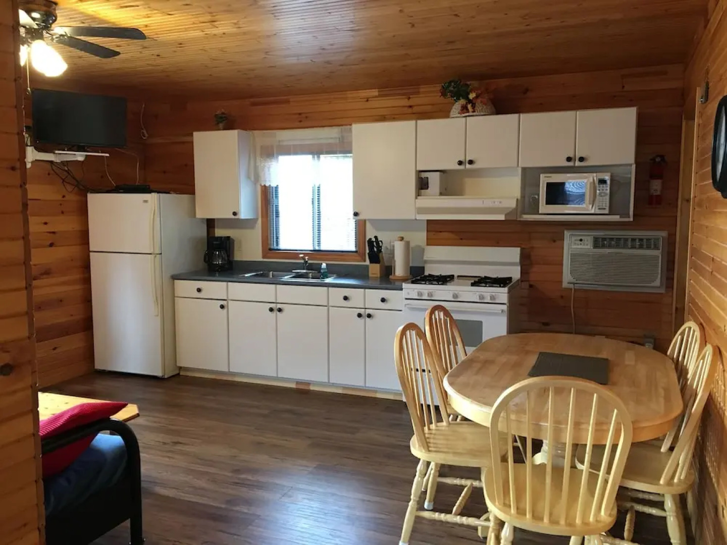 Sandy Shore Cottages