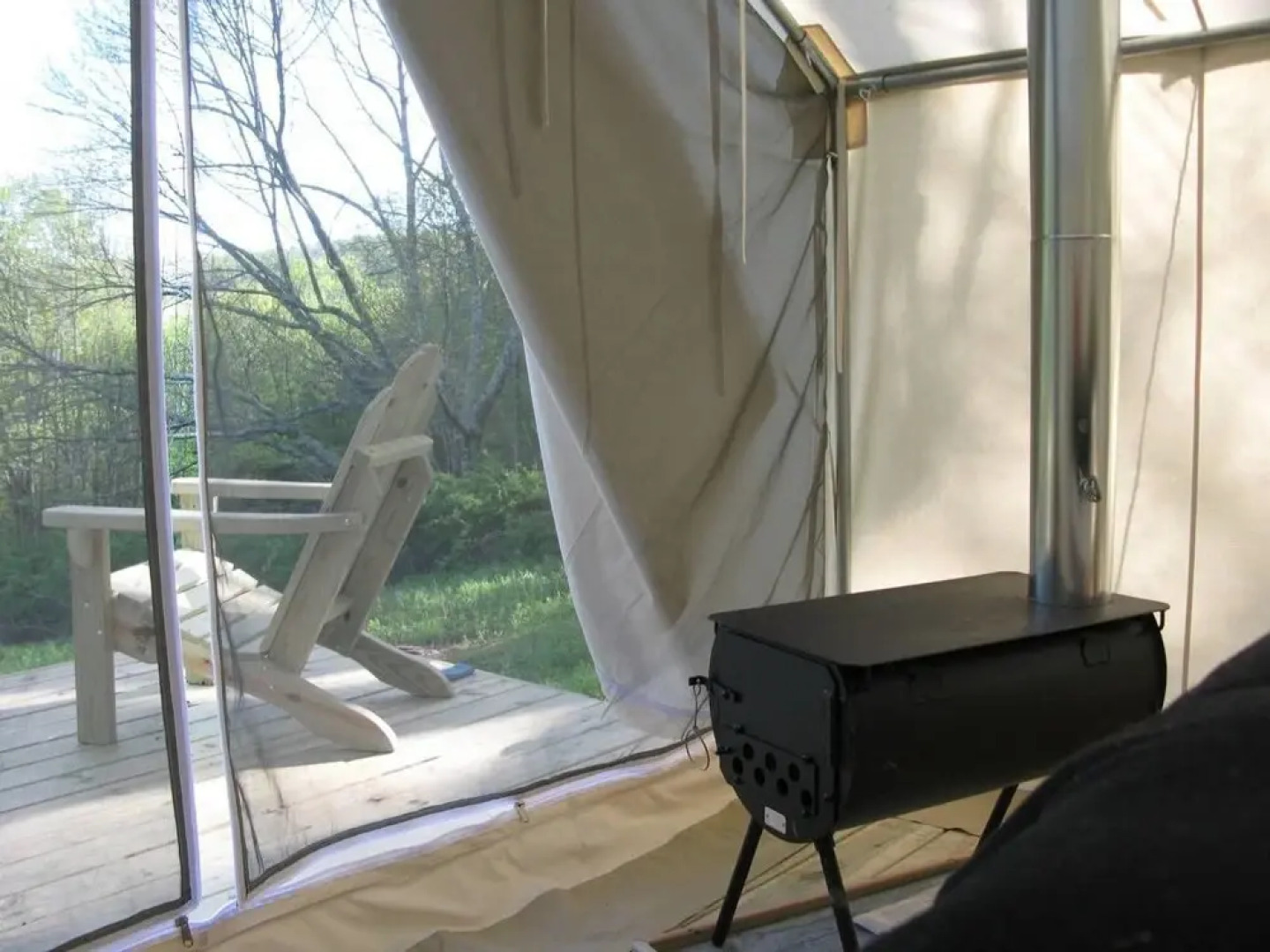 Tentrr - Bambi and Thumper's Hideaway