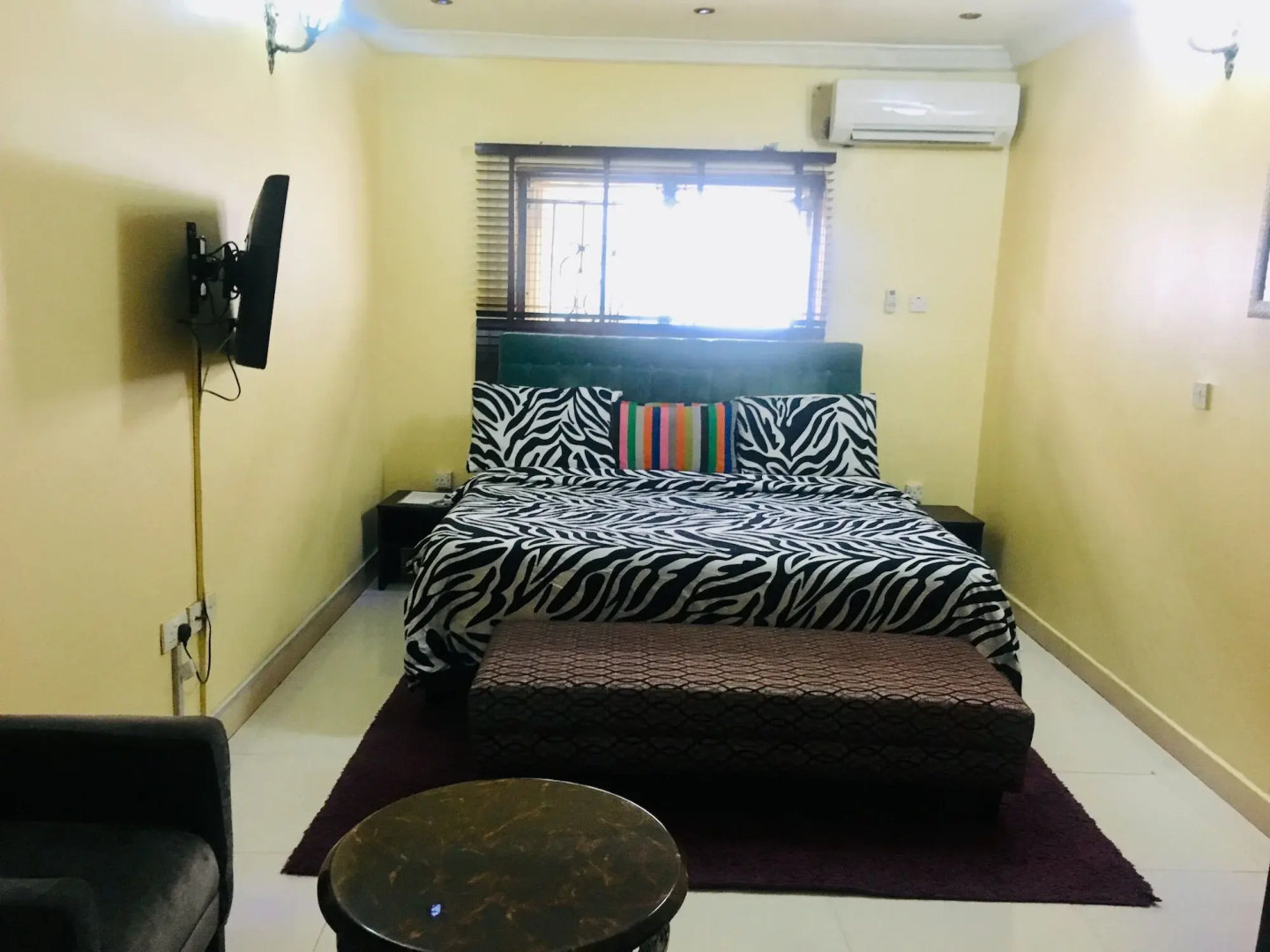 Topaz Luxury Suites & Apartments