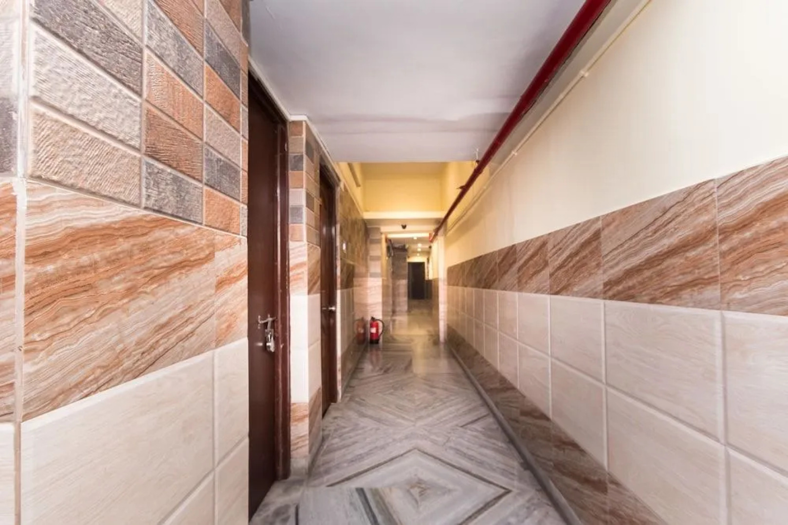 OYO 4144 The Banquet