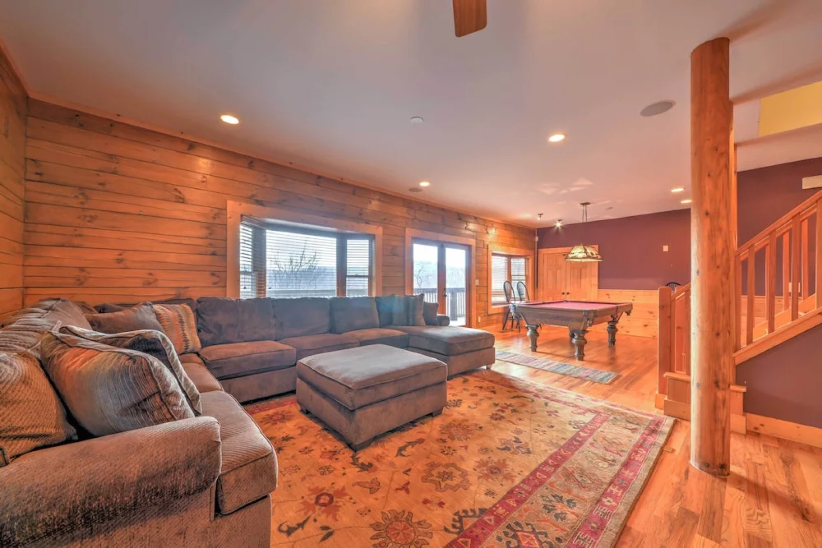'the Cozy Bear Cabin: Upscale Deck & Mtn Views!