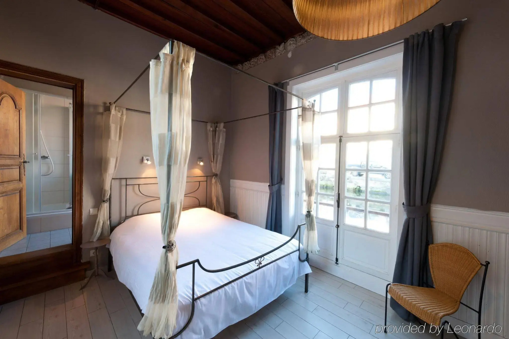 Canalview Hotel Ter Reien