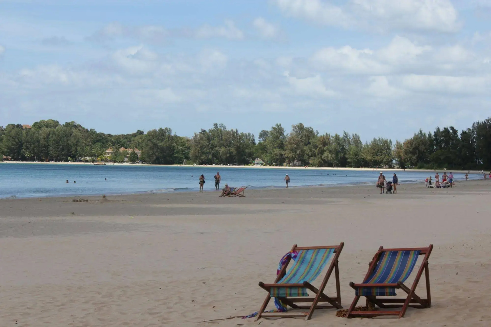 D.R. Lanta Bay Resort