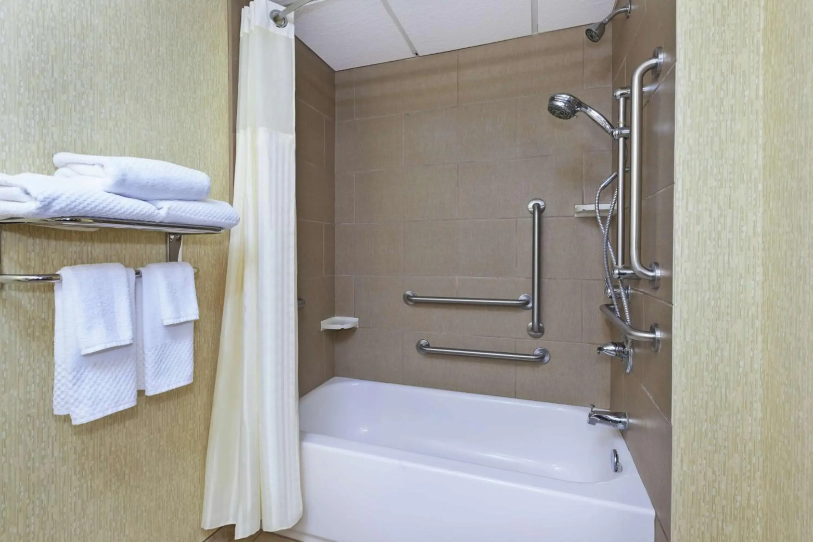 DoubleTree by Hilton Holland