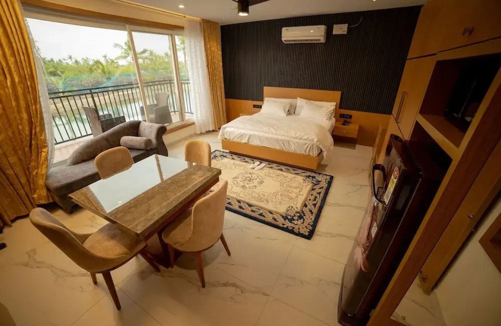 S Cross Munroe Island Resort