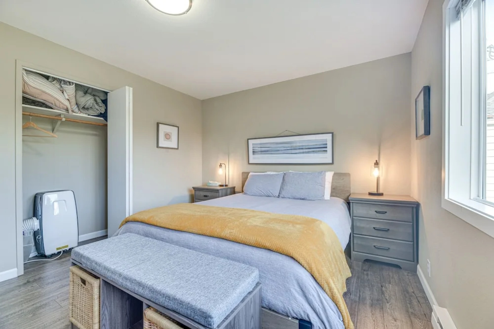 Pet-friendly Hoquiam Cottage w/ River Access!