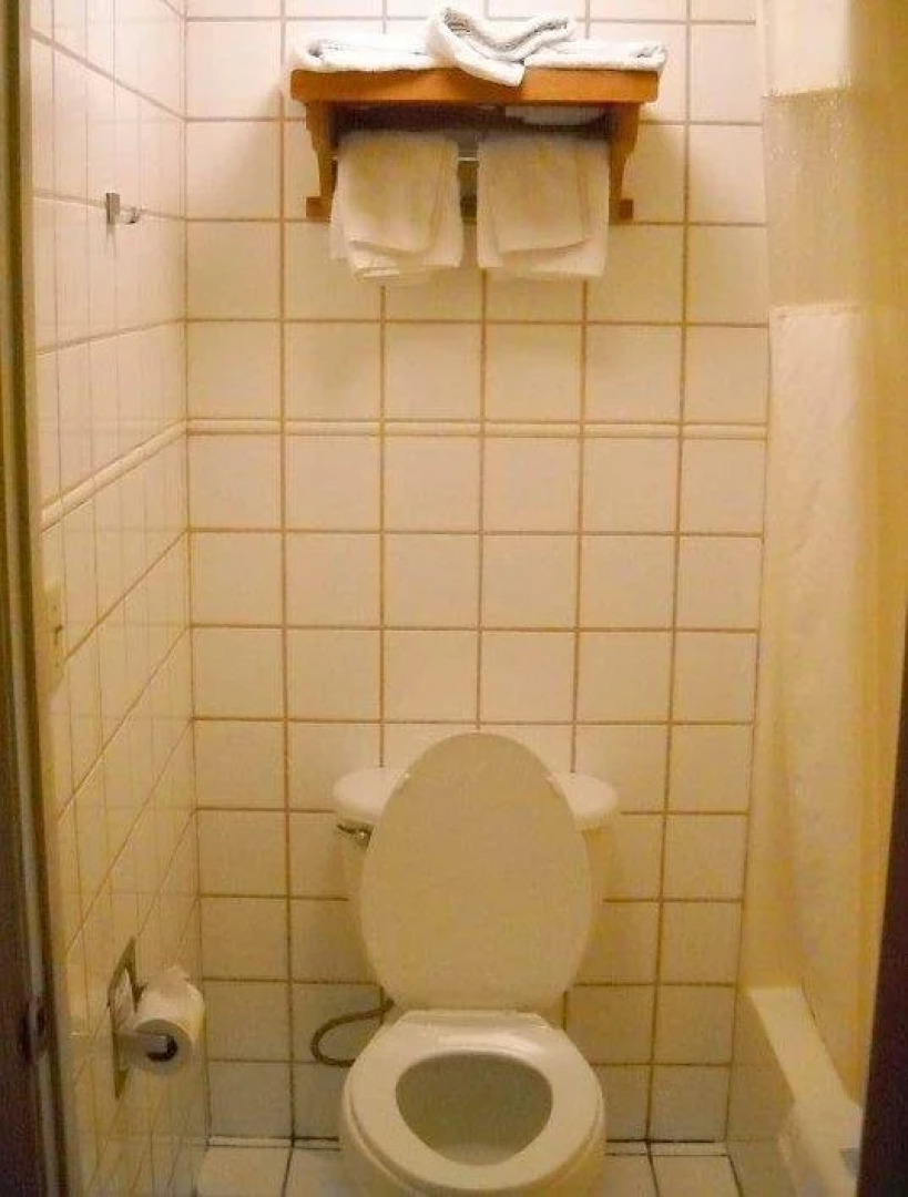 Ashburn Inn & RV Park