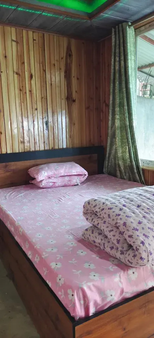 Zero Points TheLaure cottage Shreeantu