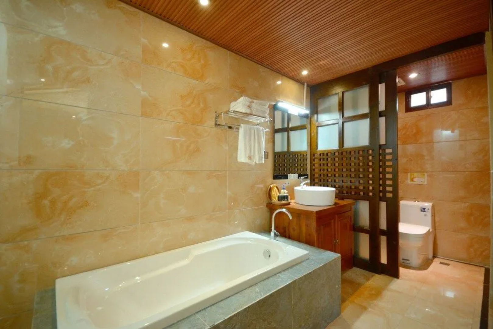 Xiyue Feng Shui Health and Wellness Inn