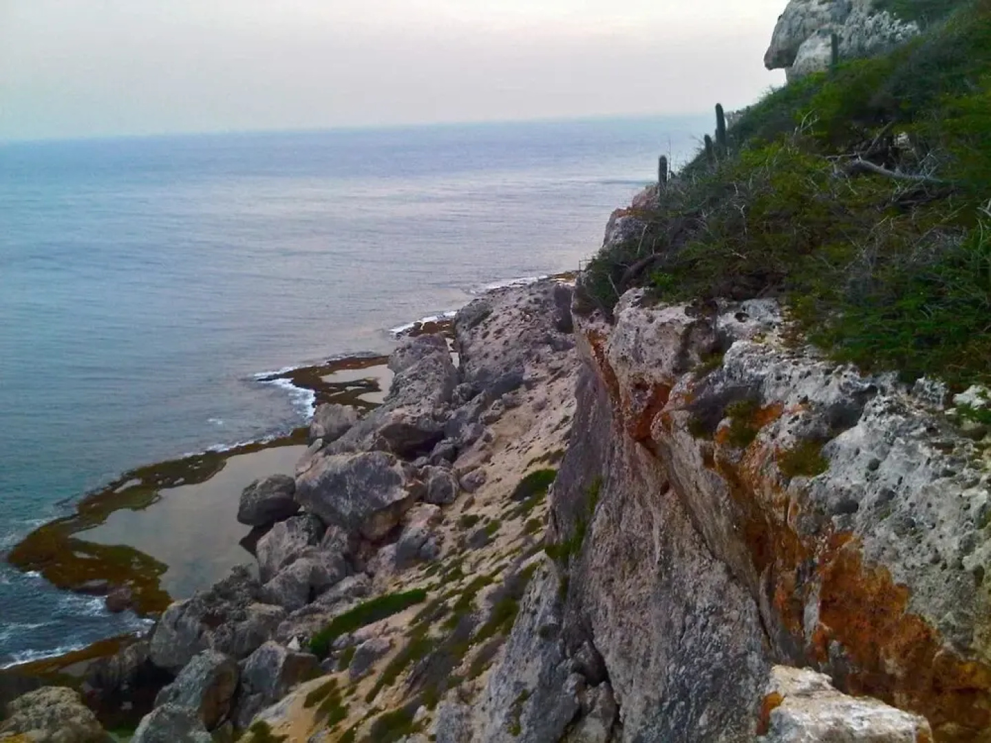 Rock Side Beach Villa