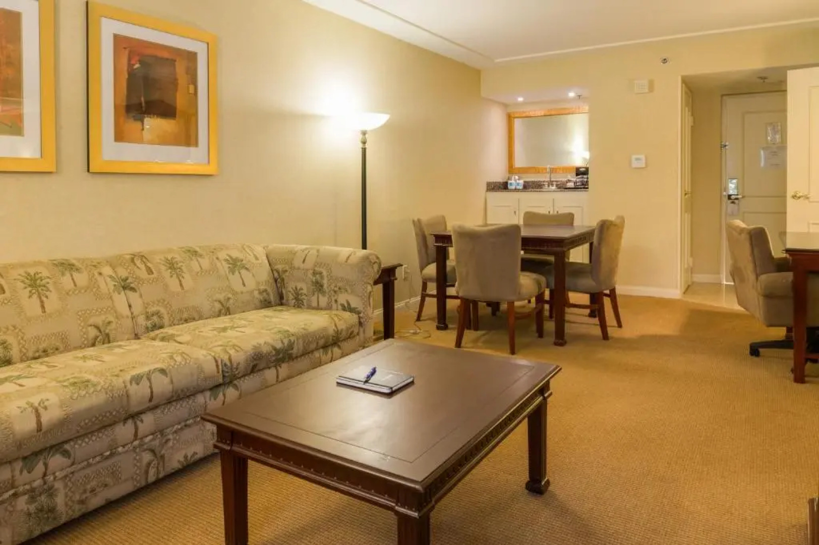 DoubleTree by Hilton Torrance - South Bay