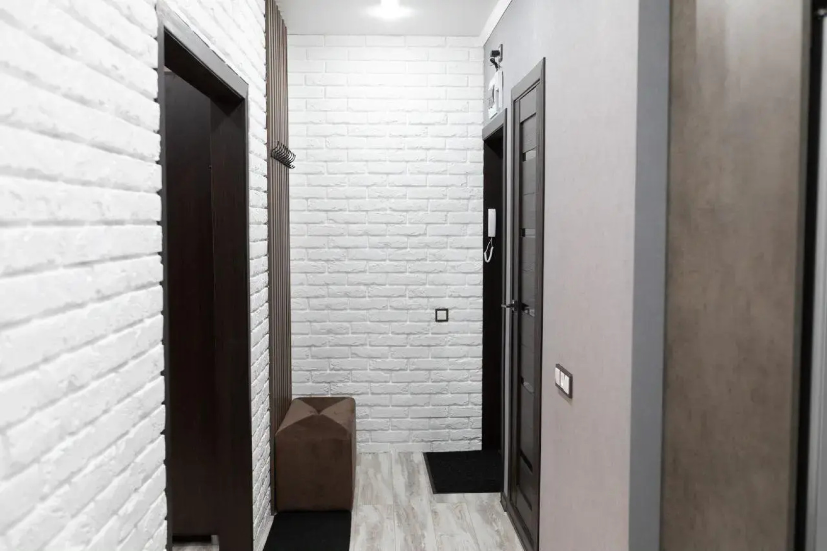 Апартаменты на улице Бредова